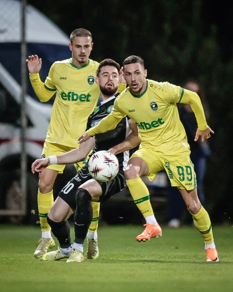 Лудогорец Пакш1