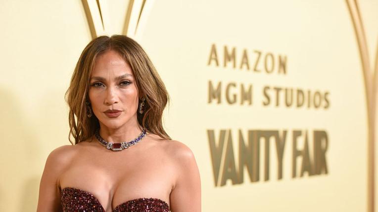 Дженифър Лопес