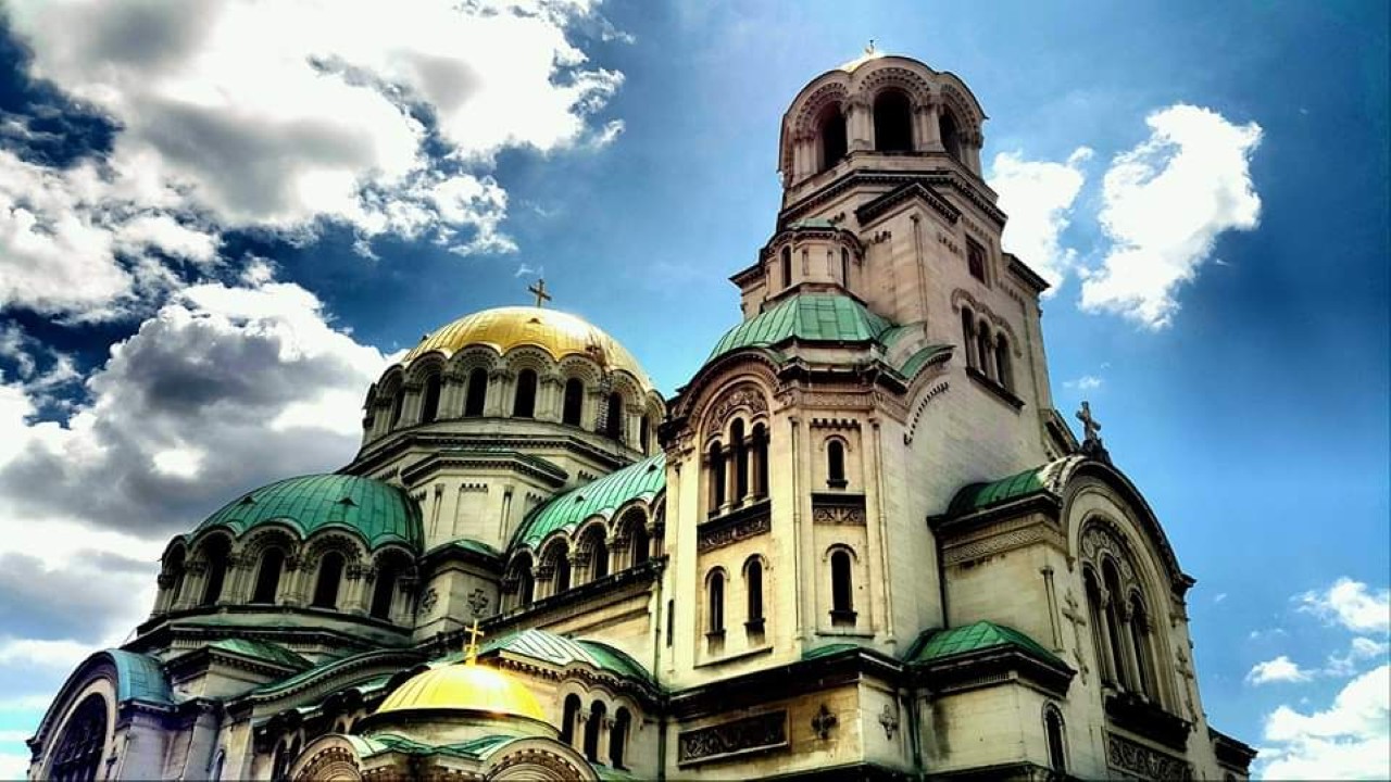 Бурната история на храм-паметника "Александър Невски"