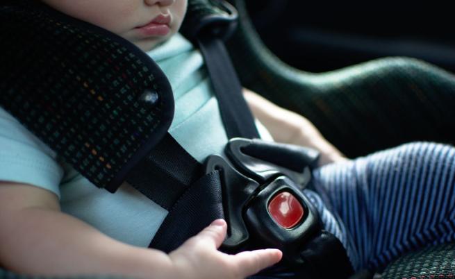 Откраднаха кола с дете вътре, докато майка му е в магазин