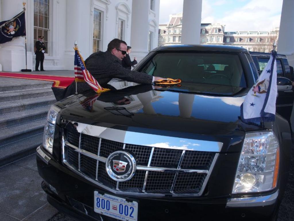 Колата на президента на САЩ - най-висшата крепост на колела