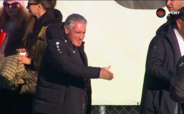 Кирил Домусчиев гледа на живо Лудогорец - Ракув