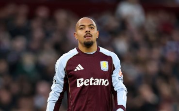 Рома уреди нидерландски национал от Астън Вила