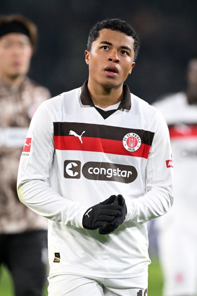 Волфсбург Санкт Паули1