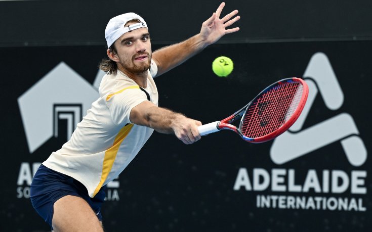 Съперникът на Григор в Мелбърн гази наред в Аделаида