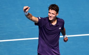 Меншик и Баес ще спорят във финала за титлата в Оукланд