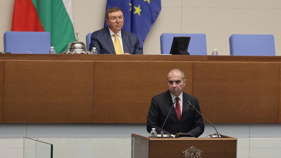 Караджов отхвърли твърденията на "Възраждане": Апокалипсис след 1 януари не се случи