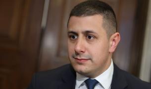 БСП: Ще настояваме единствено машините да вадят протокол и отрязъците да се броят