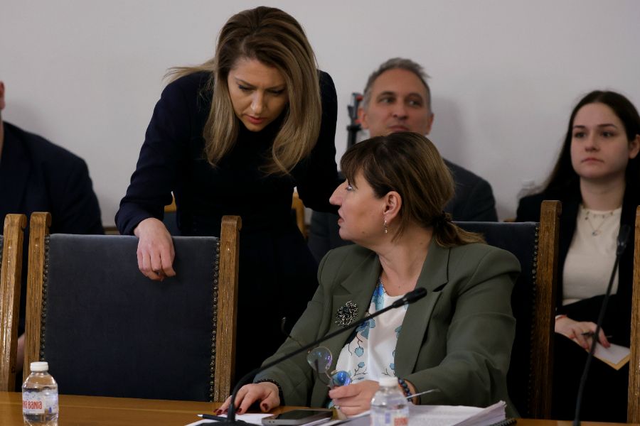 <p>Парламентарната правна комисия одобри на първо четене законопроекта на ГЕРБ-СДС за закриване на Комисията за противодействие на корупцията (КПК).</p>