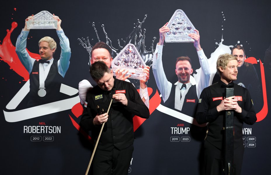 Нийл Робърстън Кайрън Уилсън1