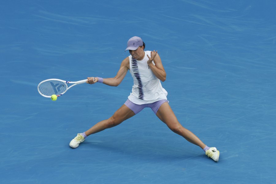 Юан Юе Ига Швьонтек1