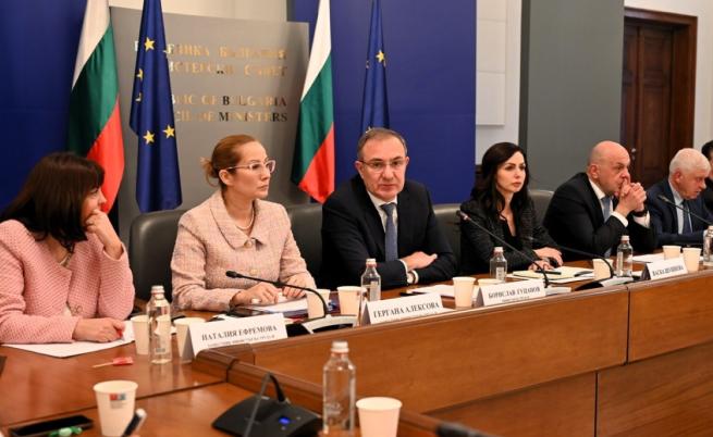 Променят втората пенсия, натрупани са 16 млрд. евро