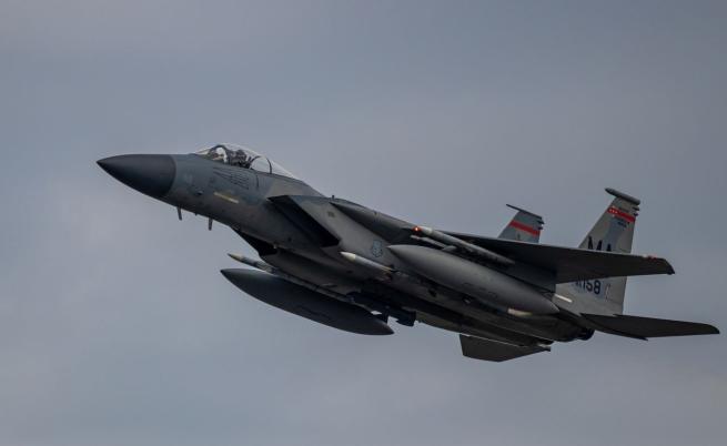 Военни самолети на NORAD пристигат в Гренландия на фона на напрежение за НАТО