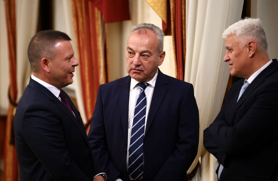 <p>Държавният глава Румен Радев с обръщение към българския народ.</p>