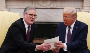 <p>Тръмп унижи британския премиер публично</p>