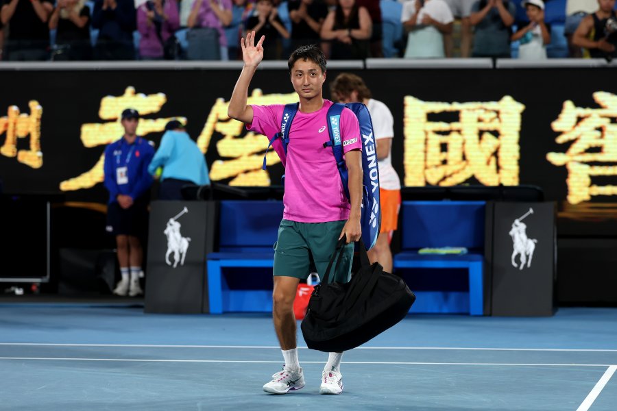 Шинтаро Мочизуки Стефанос Циципас1