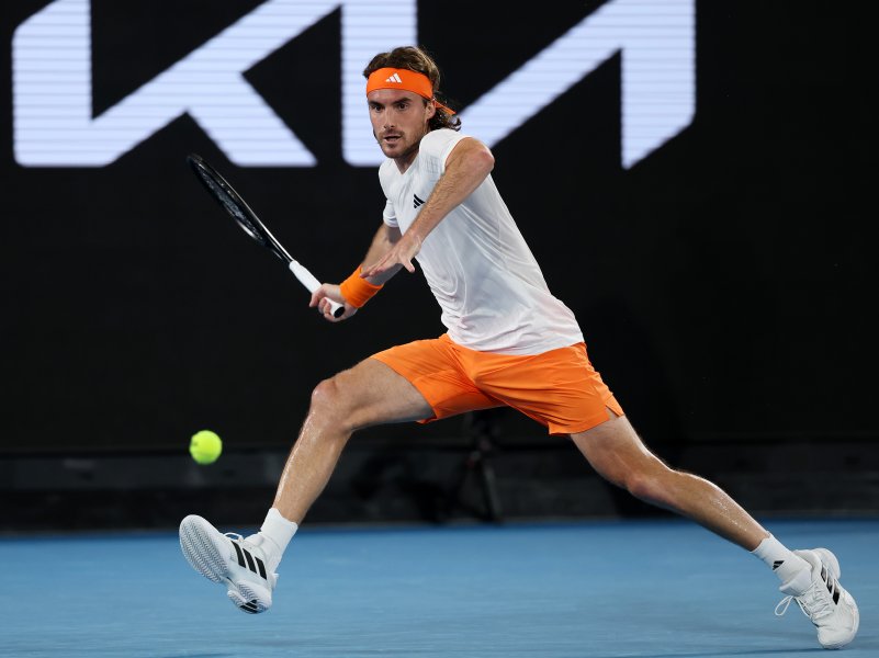 Шинтаро Мочизуки Стефанос Циципас1