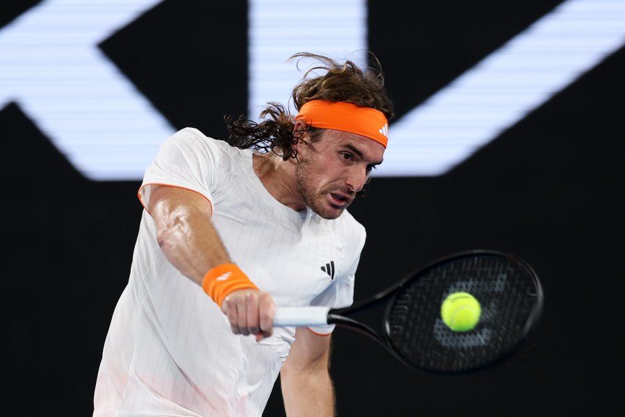 Шинтаро Мочизуки Стефанос Циципас1