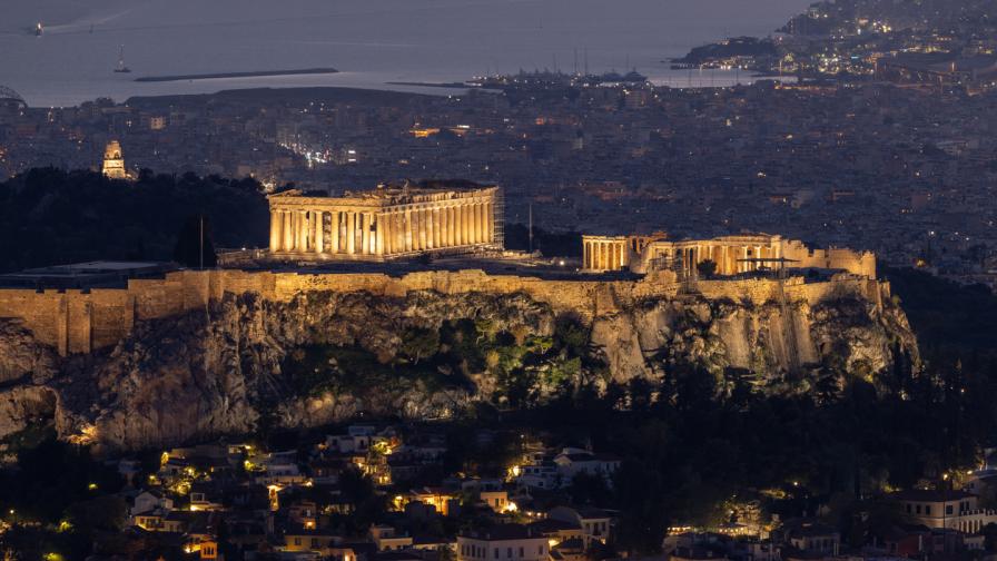 Обявиха червен код за Атина в Гърция