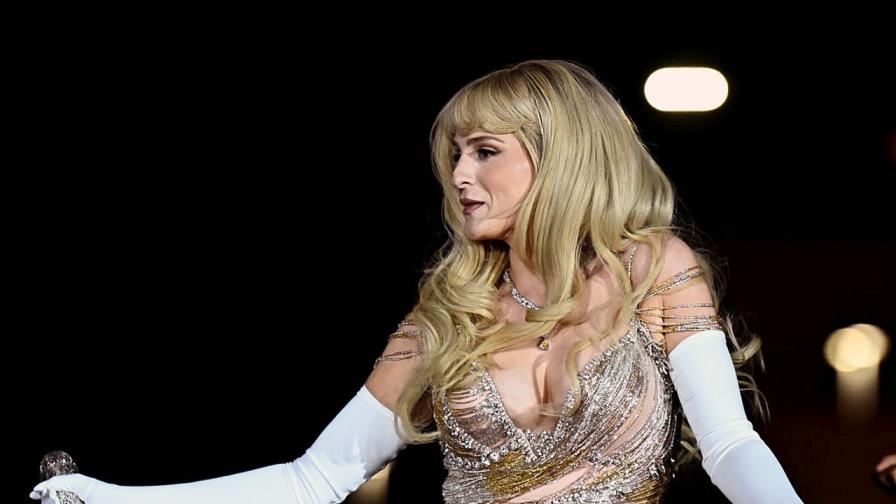 Меган Трейнър тайно посрещна бебе №3 чрез сурогатна майка