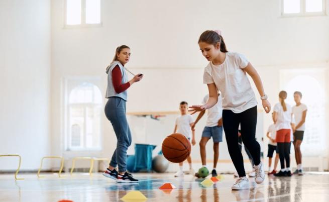 Отпускат над 5 млн. евро за строеж на физкултурни салони, спортни площадки и ремонт на студентски общежития