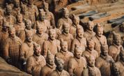 <p>Археолозите са твърде ужасени да отворят гробницата,&nbsp;пазена от теракотената армия</p>
