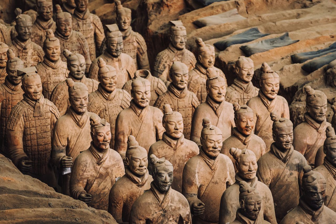 Археолозите са твърде ужасени да отворят гробницата на първия император, пазена от теракотената армия