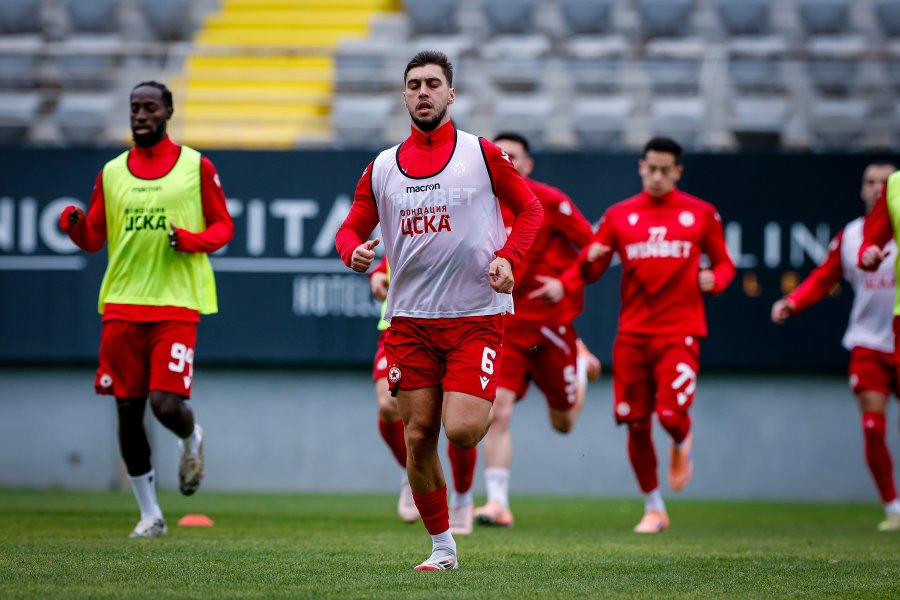 ЦСКА и ЛНЗ Черкаси1