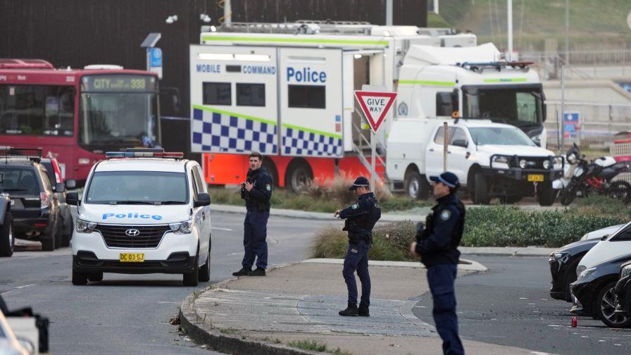 Трима убити при стрелба в Австралия, извършителят се издирва