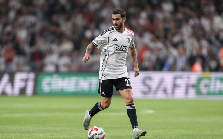 Бивш португалски национал се завърна в Бенфика