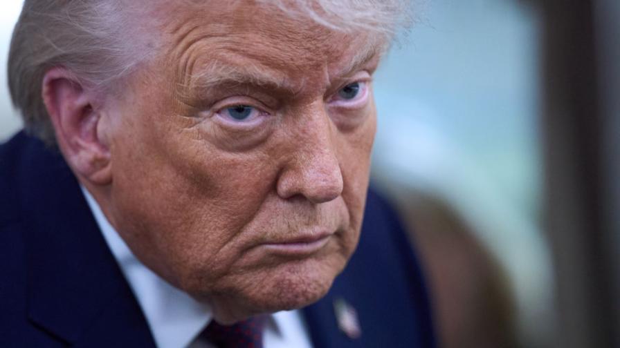 Тръмп: Огромен флот се е запътил към Иран