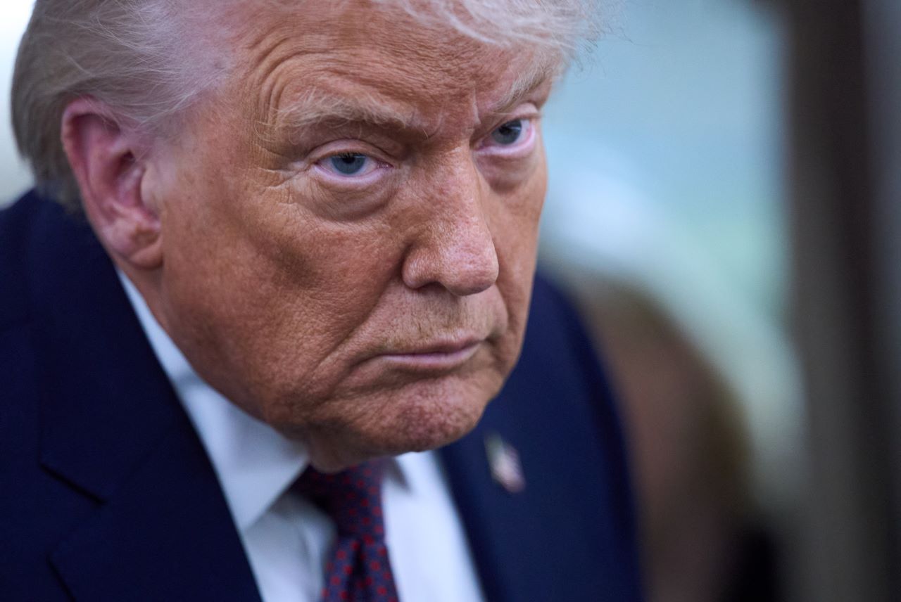 Тръмп: Огромен флот се е запътил към Иран