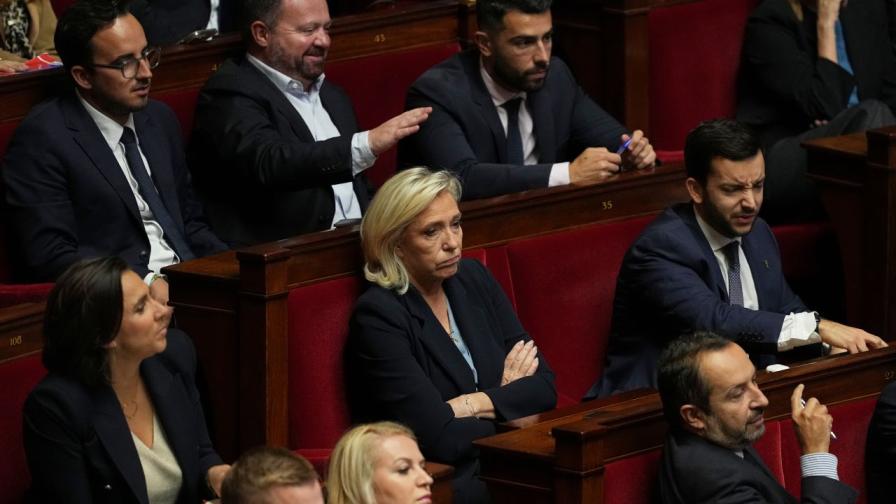 Оцеля ли френското правителство при гласуването на втория вот на недоверие