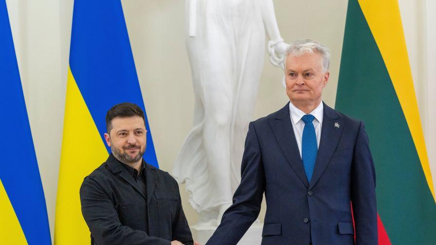 Зеленски разговаря във Вилнюс с литовския си колега Гитанас Науседа