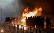 Сблъсъци избухнаха в Тирана по време на митинг на албанската опозиция. Част от протестиращите срещу управлението на правителството започнаха да хвърлят запалителни бомби по полицейските служители