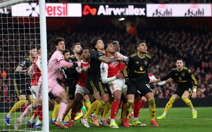 СНИМКИ: Всички интересни кадри от дербито Арсенал - Манчесътр Юнайтед