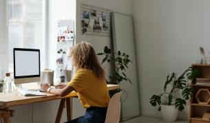 Домашният офис: Как да обзаведем работното си място изгодно с Bazar.bg