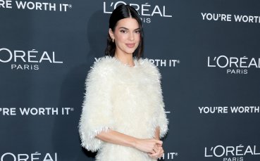 Красавица се върна при ас от НБА