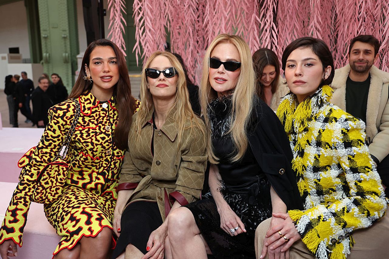 От Дуа Липа до Никол Кидман: Най-елегантните визии от Седмицата на висшата мода в Париж