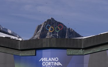 Без флаг и химн, Русия праща малцина на Игрите в Милано-Кортина