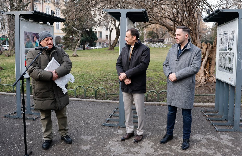 Откриване на фотоизложба в памет на великия Димитър Пенев1