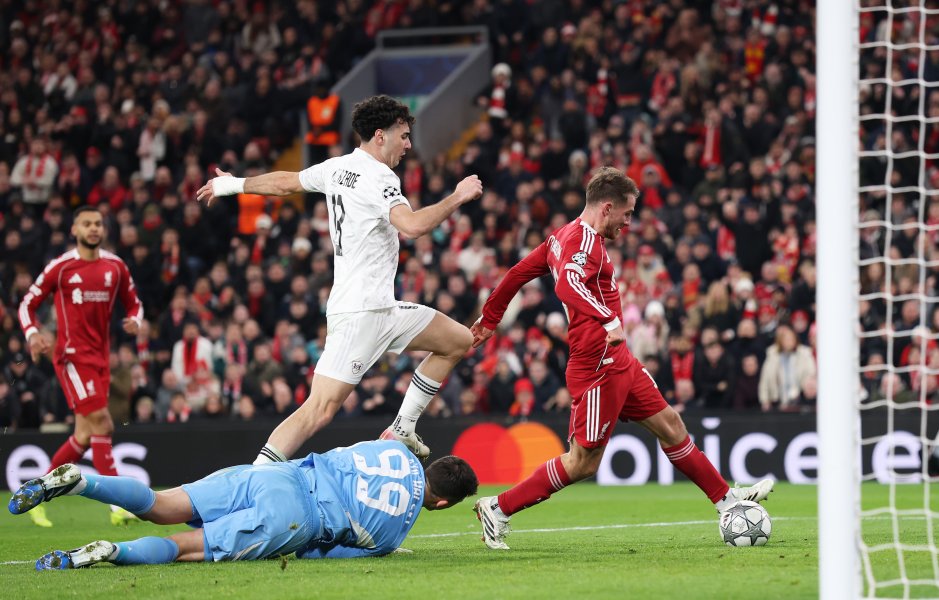 Ливърпул Карабах1