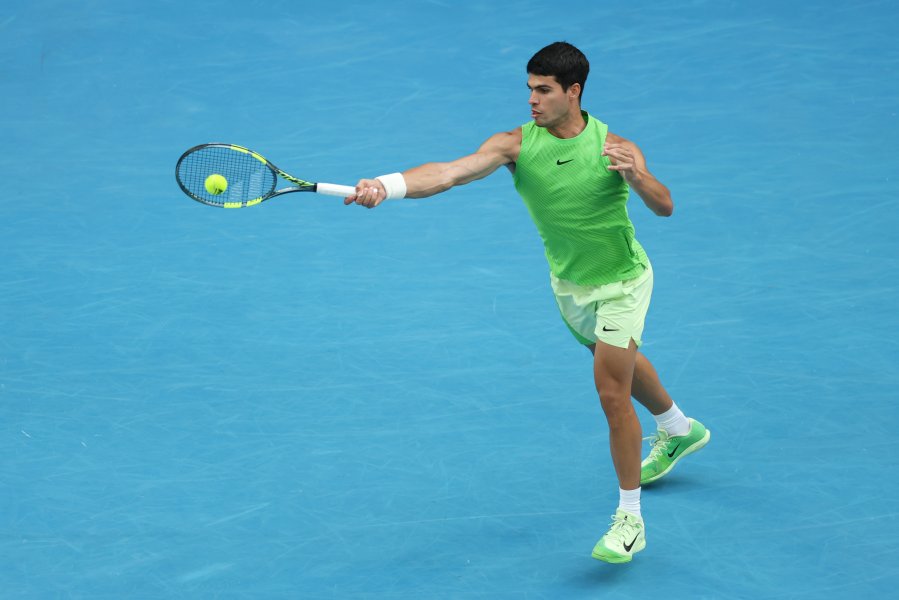 Алкарас Зверев1