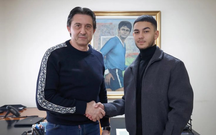 Левски подписа договор със сина на Бабангида