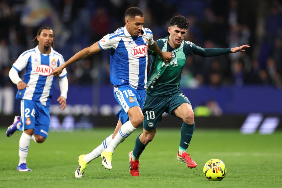 Еспаньол Депортиво Алавес1