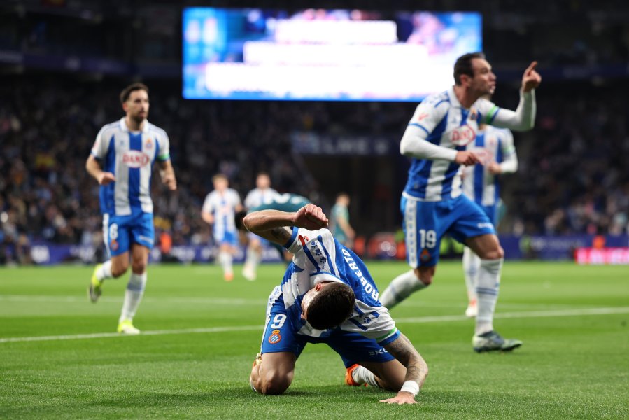 Еспаньол Депортиво Алавес1