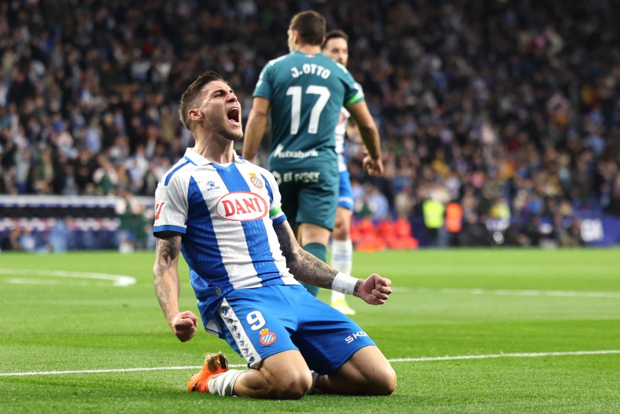 Еспаньол Депортиво Алавес1