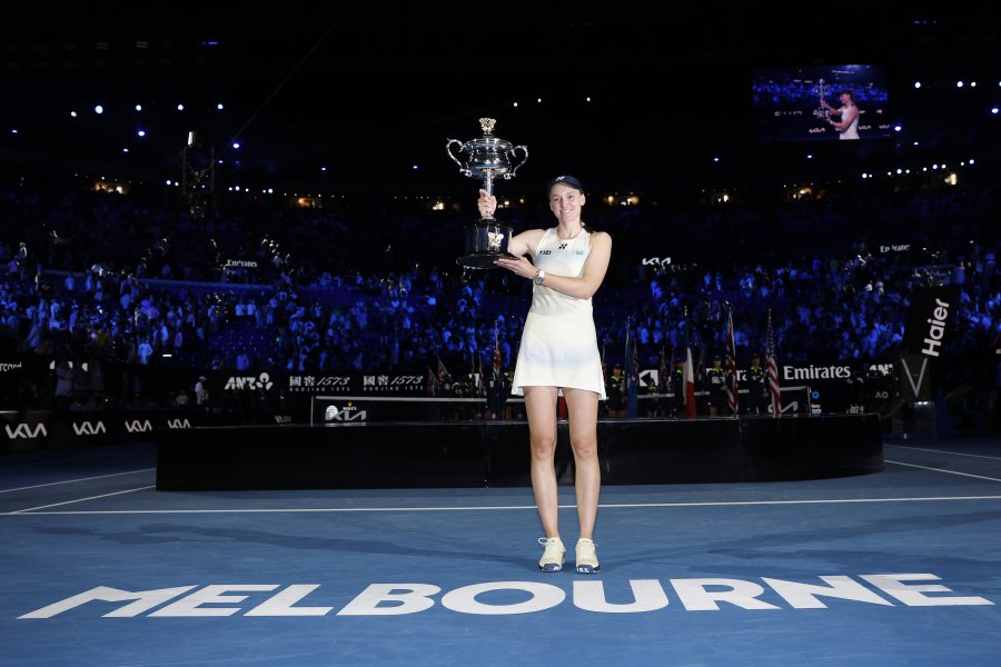 Елена Рибакина срази Арина Сабаленка за първа титла от Australian1