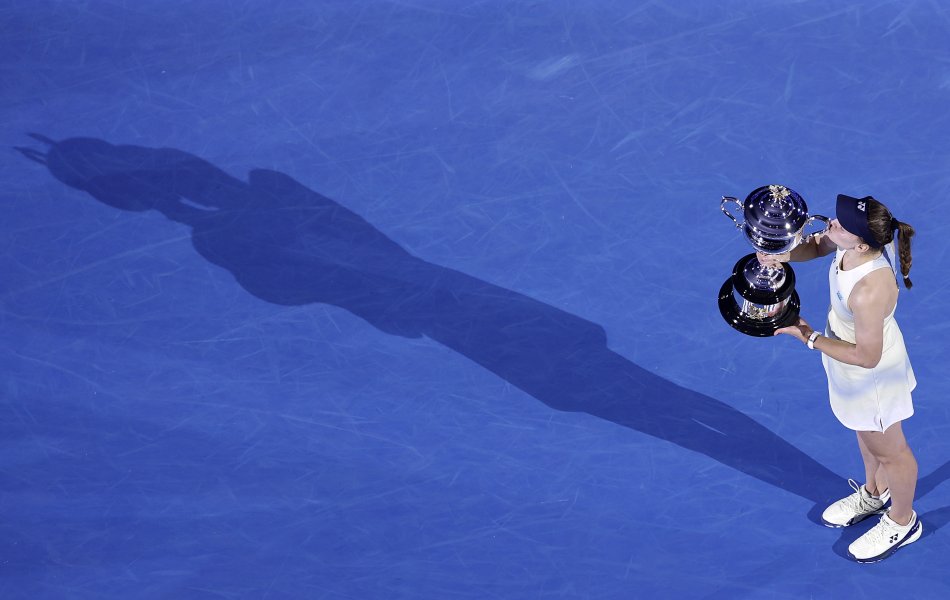 Елена Рибакина срази Арина Сабаленка за първа титла от Australian1