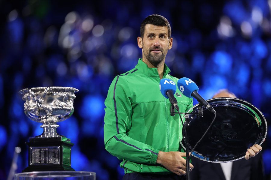 Карлос Алкарас обърна Новак Джокович и спечели първа титла от1
